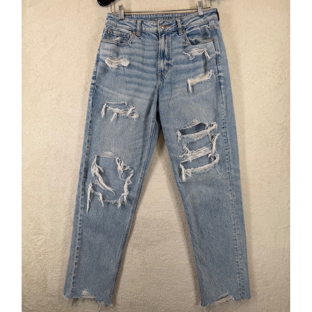 American Eagle Mom Jeans Medium Wash Distressed High Rise Strigid Size 8 Regular